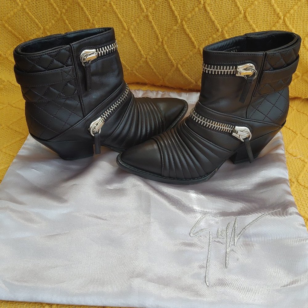 Giuseppe Zanotti Guns 55 black biker booties ankle boots leather zippers